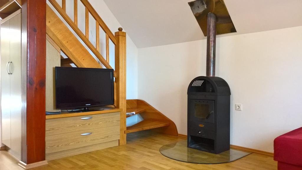 Vineyard Cottage Lustek Novo Mesto Luaran gambar